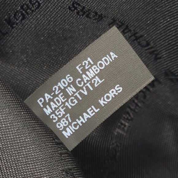 ⚠️LAST 1⚠️ Michael Kors Jet Set MD Carryall Tote Black - Picture 7 of 10